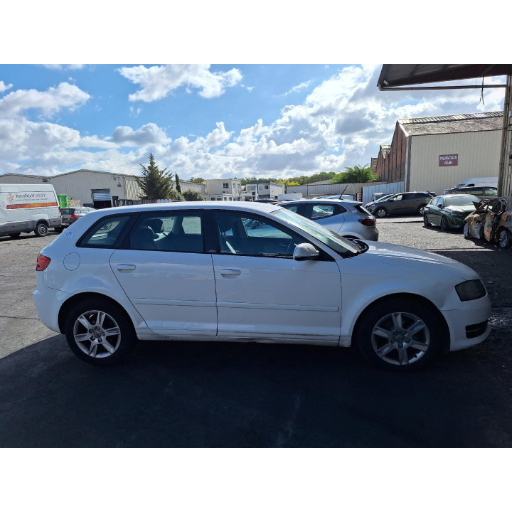 Leve vitre electrique avant gauche AUDI A3 2 Photo n°12