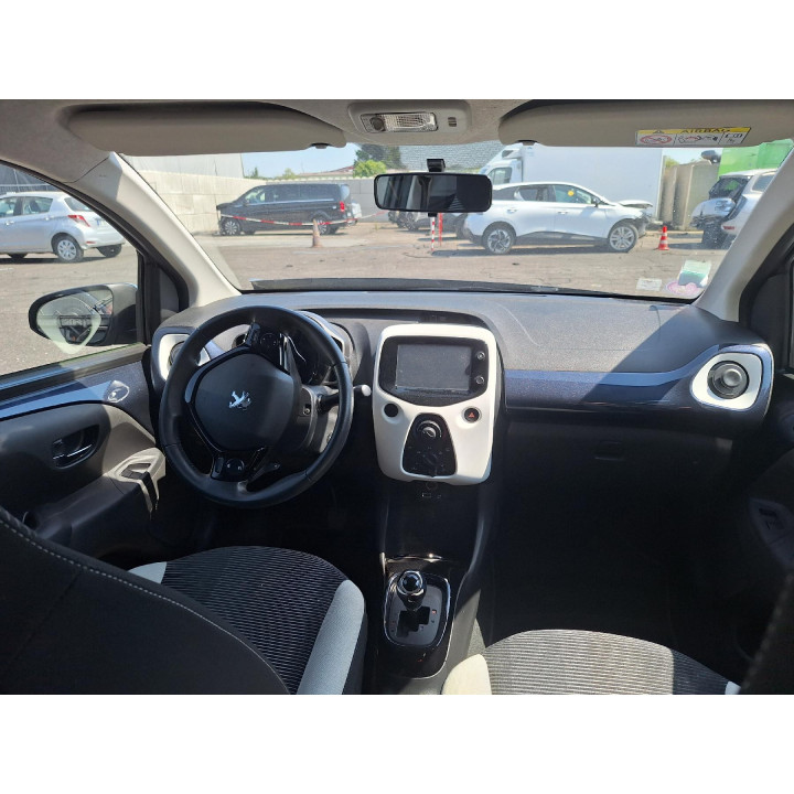 Feu diurne avant droit PEUGEOT 108 Photo n°6