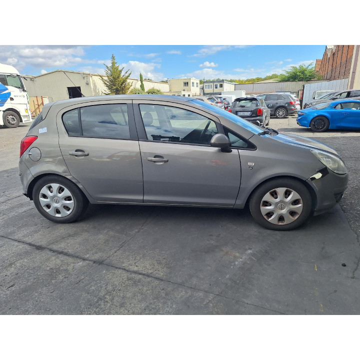 Plage arriere OPEL CORSA D Photo n°15
