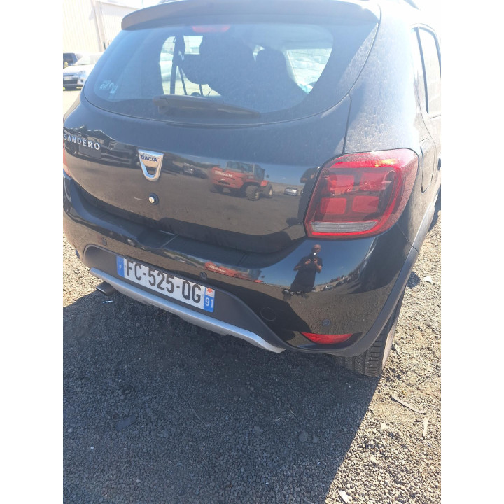 Feu de pare choc arriere gauche DACIA SANDERO 2 Photo n°6