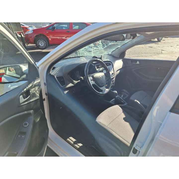 Leve vitre electrique avant gauche HYUNDAI I 20 2 Photo n°11