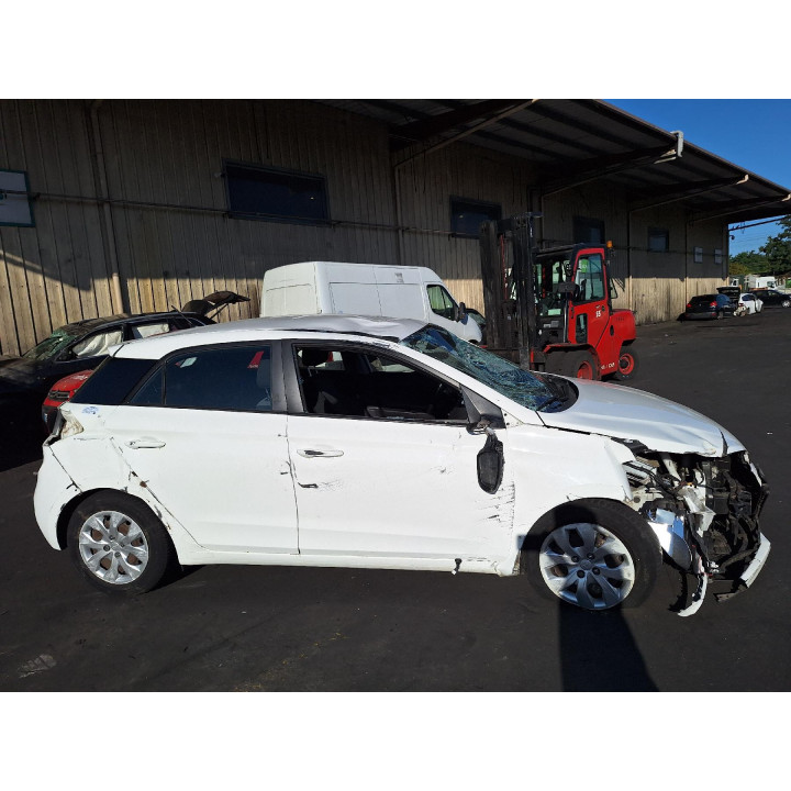 Feu de pare choc avant gauche HYUNDAI I 20 2 Photo n°7