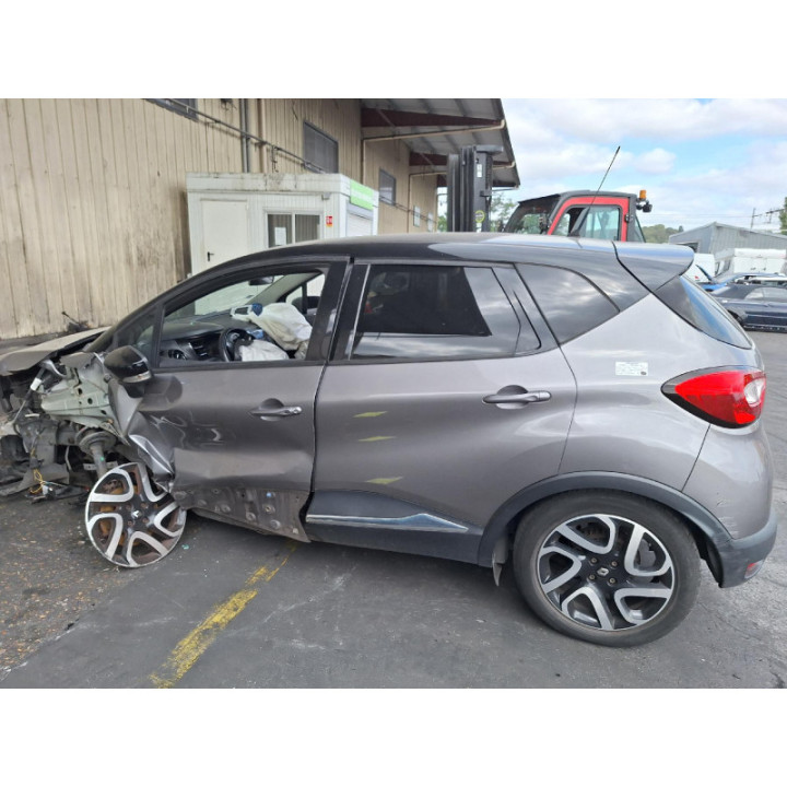Feu de pare choc arriere gauche RENAULT CAPTUR 1 Photo n°12