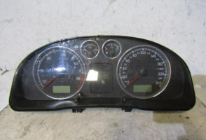 Compteur VOLKSWAGEN PASSAT 4