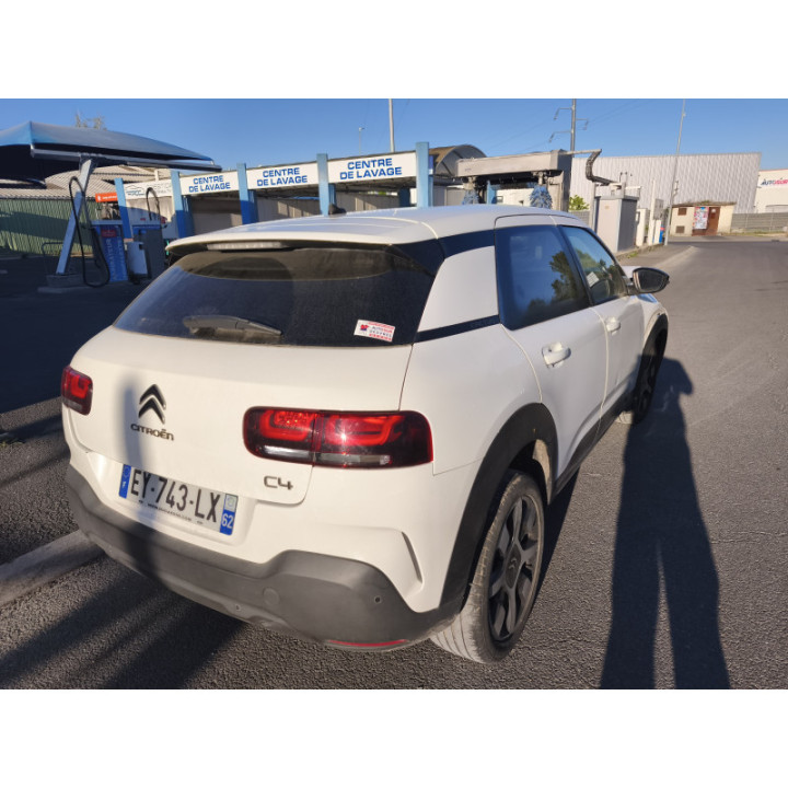 Attache ceinture arriere droit CITROEN C4 CACTUS Photo n°5