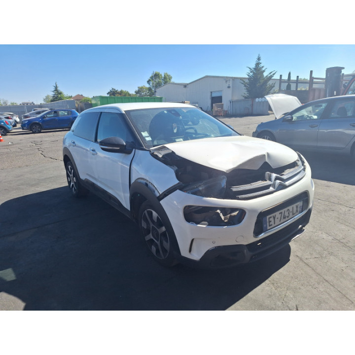 Attache ceinture arriere droit CITROEN C4 CACTUS Photo n°9