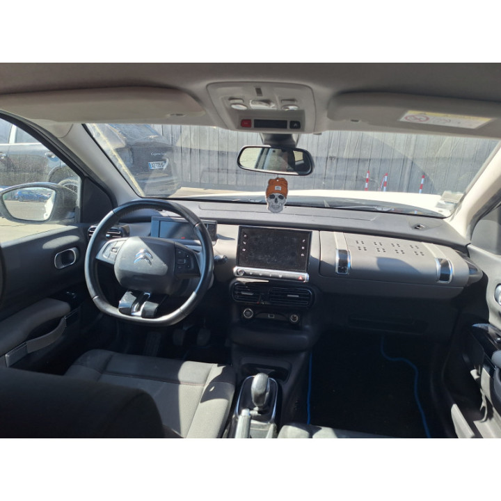 Attache ceinture arriere droit CITROEN C4 CACTUS Photo n°19
