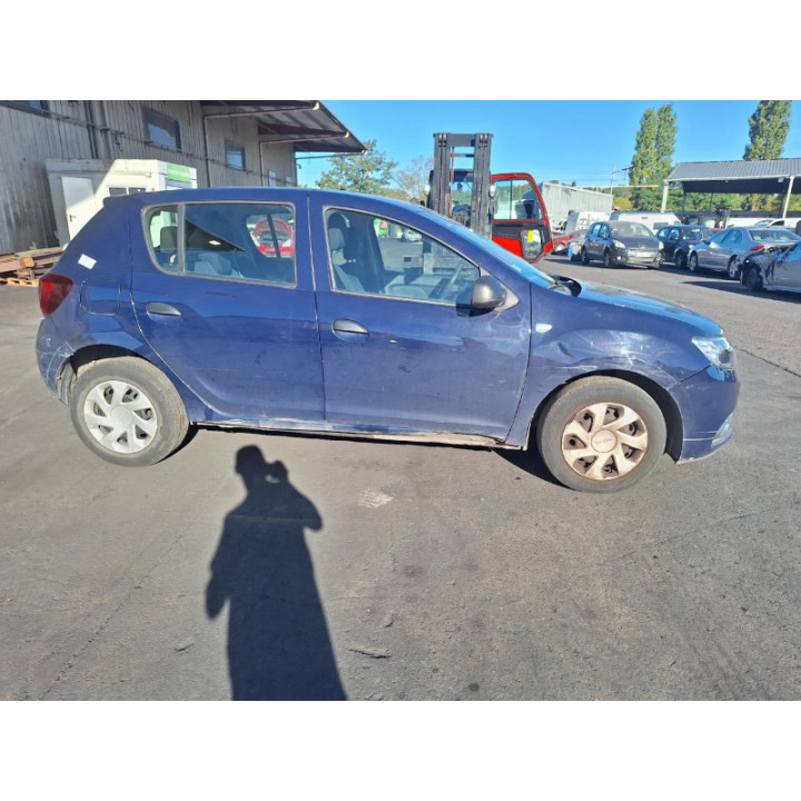 Feu de pare choc arriere gauche DACIA SANDERO 2 Photo n°17