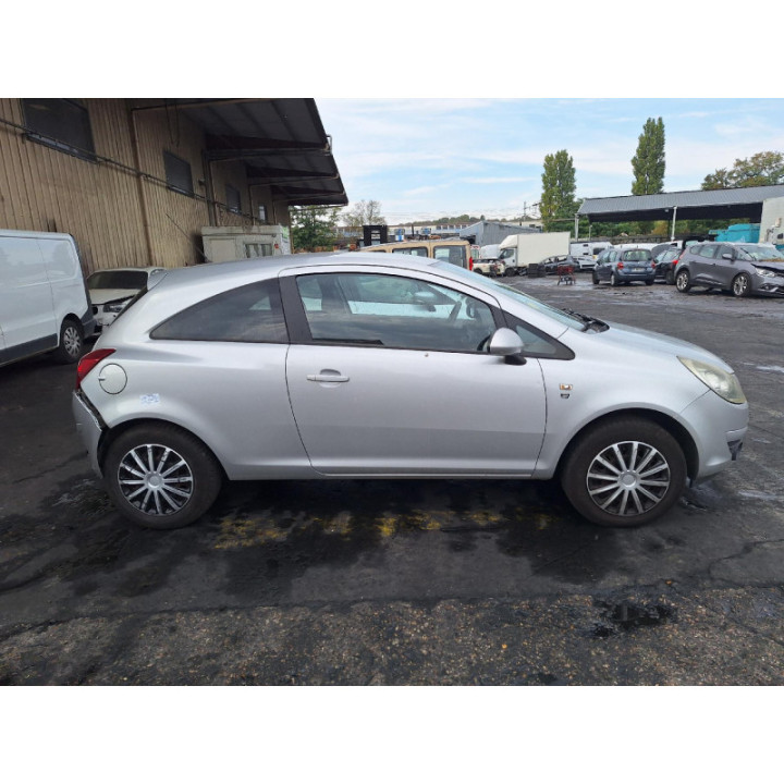 Ceinture avant gauche OPEL CORSA D Photo n°8