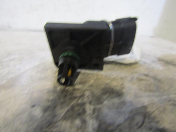 Debitmetre RENAULT MEGANE 2 Photo n°1