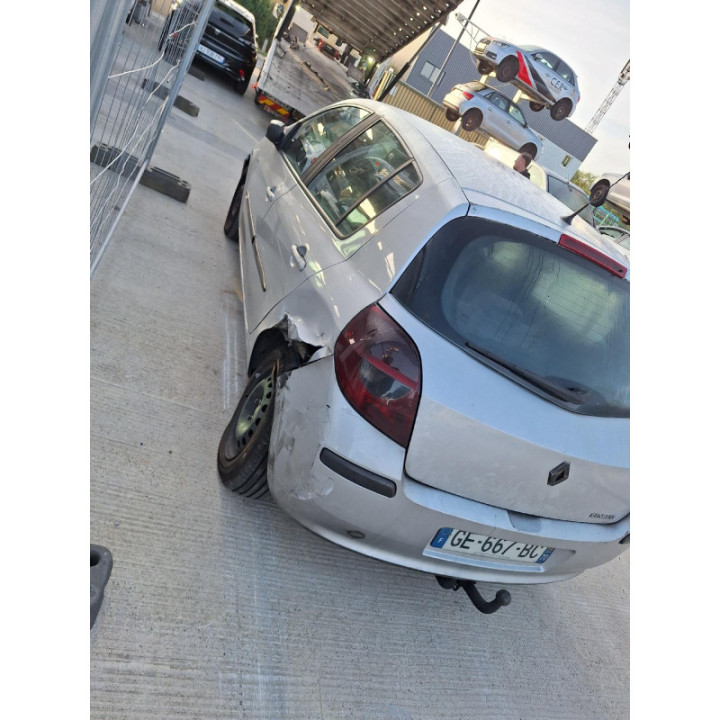 Moteur essuie glace avant RENAULT CLIO 3 Photo n°7