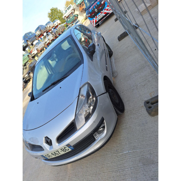 Moteur essuie glace avant RENAULT CLIO 3 Photo n°9