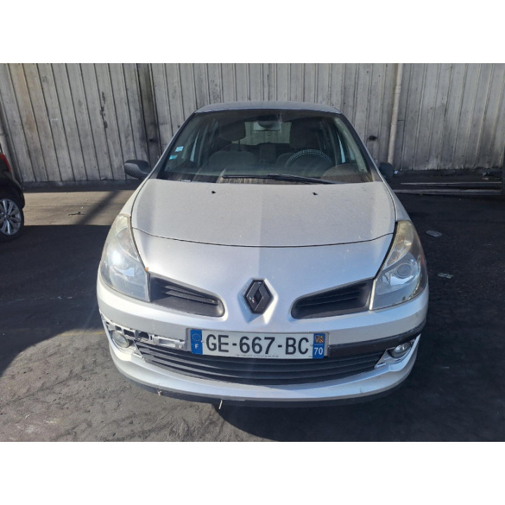 Moteur essuie glace avant RENAULT CLIO 3 Photo n°18