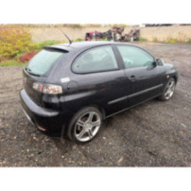 Pare boue avant gauche SEAT IBIZA 3 Photo n°9