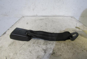 Attache ceinture arriere droit PEUGEOT 206