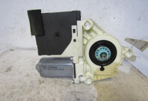Moteur leve vitre avant gauche VOLKSWAGEN PASSAT 5