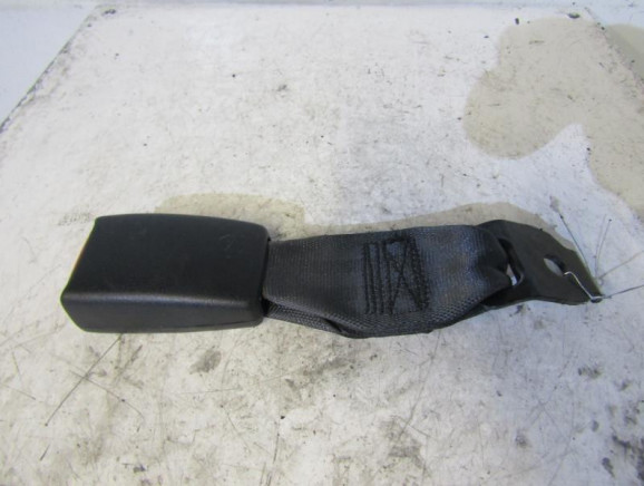 Attache ceinture arriere droit HONDA CIVIC 7 Photo n°1