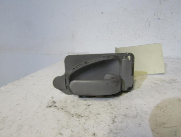 Poignee interieur arriere droit CITROEN XSARA PICASSO Photo n°1