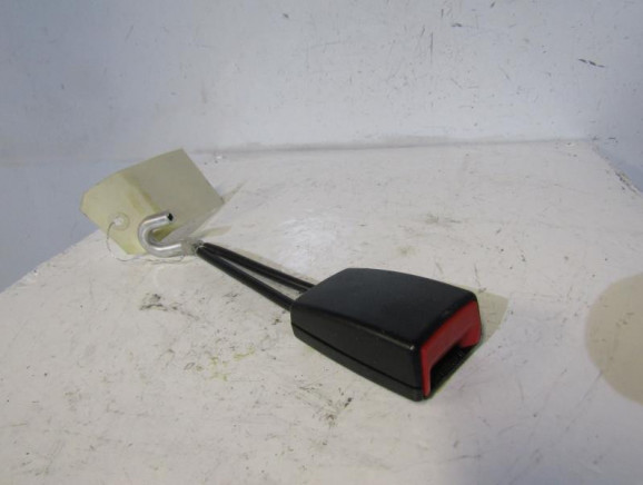 Attache ceinture arriere droit SEAT TOLEDO 2 Photo n°1