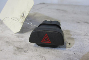 Bouton de warning FORD FIESTA 5