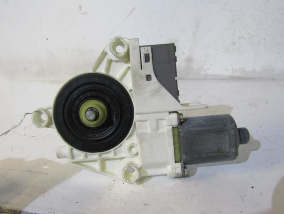 Moteur leve vitre arriere droit CITROEN C6 Photo n°1