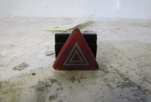 Bouton de warning AUDI A3 2