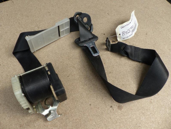 Ceinture avant droit OPEL ZAFIRA A Photo n°1