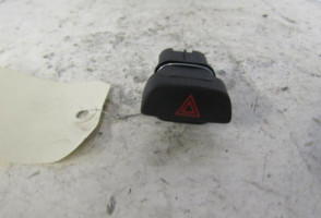 Bouton de warning FORD FOCUS 2