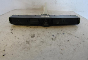 Bouton de warning OPEL ZAFIRA B