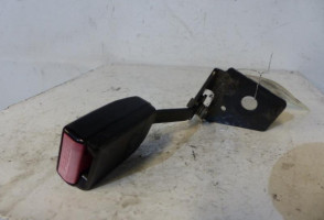 Attache ceinture arriere gauche PEUGEOT 307