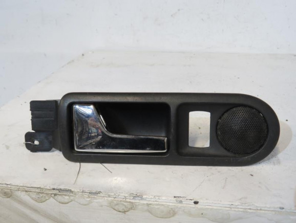 Poignee interieur arriere gauche VOLKSWAGEN BORA Photo n°1