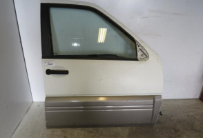 Porte avant droit NISSAN TERRANO 2