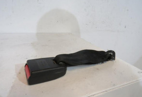 Attache ceinture arriere droit PEUGEOT 206+