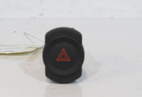 Bouton de warning DACIA SANDERO 1