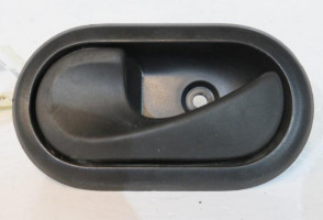 Poignee interieur avant gauche DACIA SANDERO 1