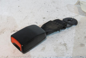 Attache ceinture arriere gauche FORD C-MAX 1