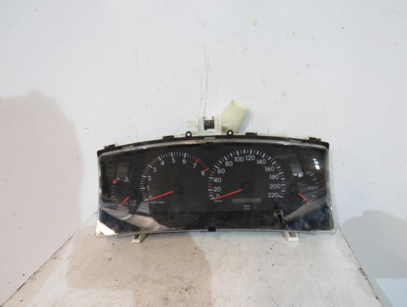 Compteur TOYOTA COROLLA 10 Photo n°1