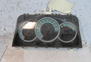 Compteur TOYOTA COROLLA VERSO 2