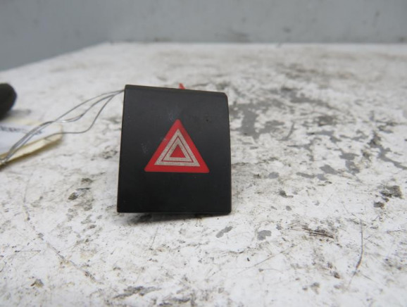 Bouton de warning SKODA FABIA 2 Photo n°1