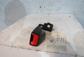 Attache ceinture arriere gauche OPEL CORSA D