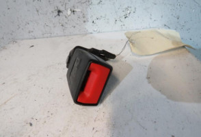 Attache ceinture arriere gauche OPEL CORSA D