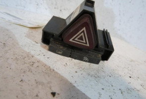 Bouton de warning OPEL CORSA D