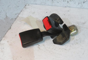 Attache ceinture arriere gauche AUDI A4 2