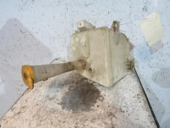 Vase de lave glace NISSAN PRIMERA 2 Photo n°1