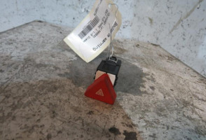 Bouton de warning VOLKSWAGEN GOLF PLUS