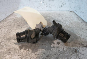 Pompe lave glace avant MAZDA 3 1