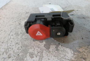 Bouton de warning RENAULT CLIO 3