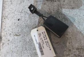 Attache ceinture arriere droit OPEL ASTRA H