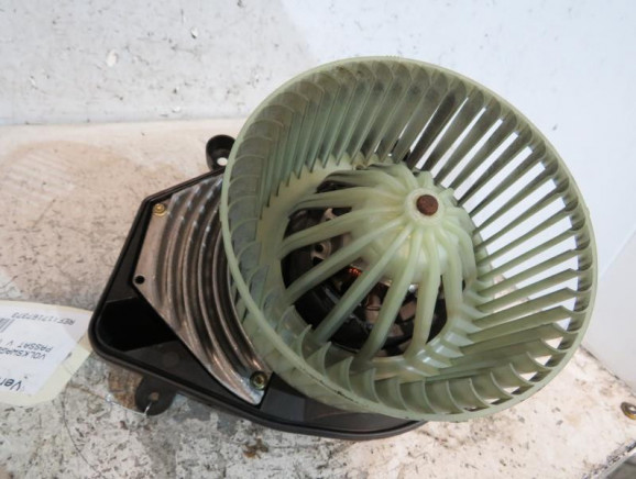 Ventilateur chauffage VOLKSWAGEN PASSAT 4 Photo n°1