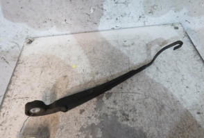 Bras essuie glace arriere SEAT LEON 1